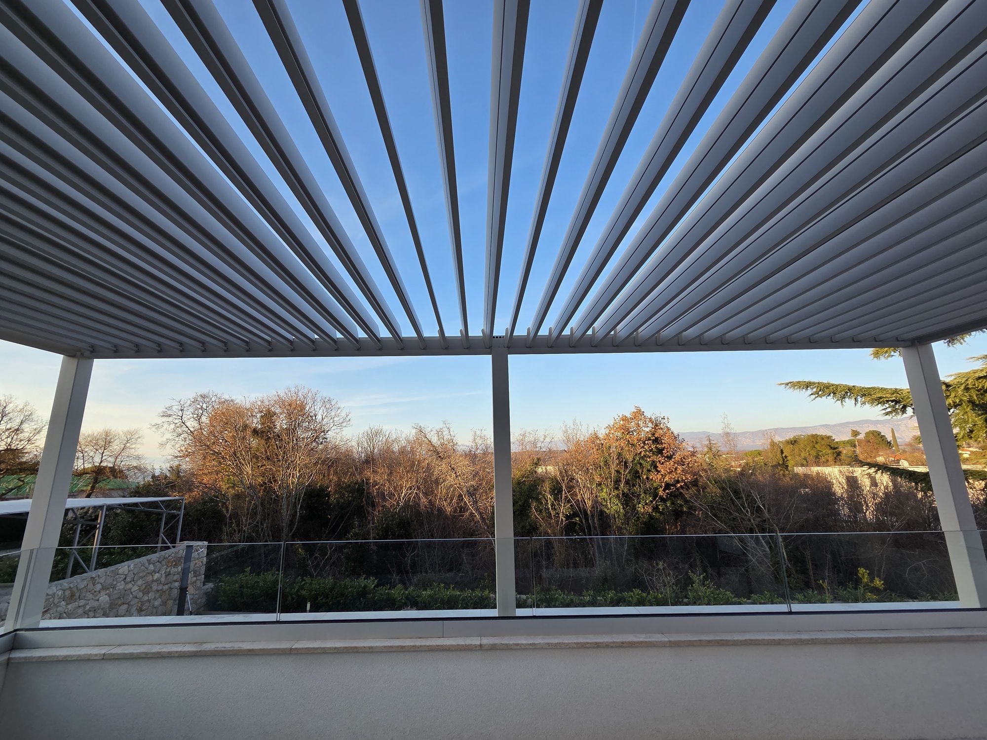 Bioklimatska pergola — Pergola Lux